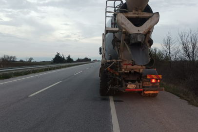 Babaeski'de Beton Mikseri İle Otomobil Çarpıştı: 1 Yaralı