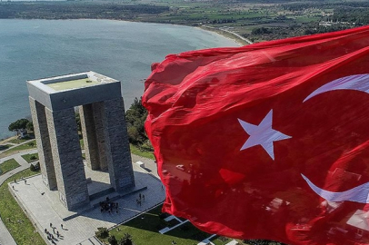 Çanakkale’de Ilık ve Parçalı Bulutlu Bir Gün