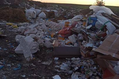 Karamusul Göleti'ne Atık Döküldü