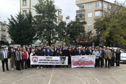 "Vatan ve Kahraman Buluşmaları"nda Şehit ve Gazilerin Hikâyeleri Genç Kuşaklara Aktarıldı