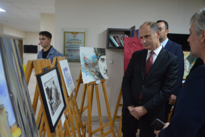 Öğretmenlerden “Öğretmenler Günü” Sergisi