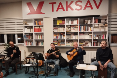 Edirne TAKSAV’dan Şiir ve Müzik Dolu Gece