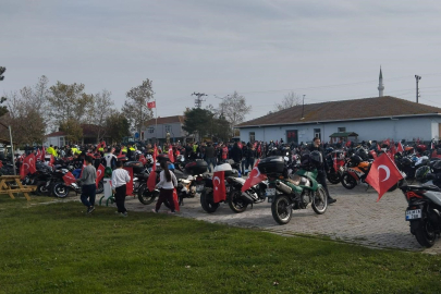 300 Motosikletli, Konvoyla Şehit Ailesine Taziyede Bulundu