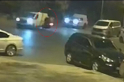 Tekirdağ'da Motosikletlinin Ağır Yaralandığı Kaza Kamerada