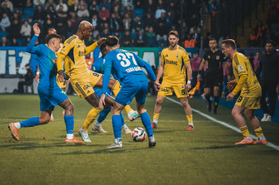 Trendyol Süper Lig: Çaykur Rizespor: 2 - Fenerbahçe: 5 (Maç Sonucu)