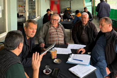 Lüleburgaz’da Çiftçilere Hastalıklarla Mücadele Eğitimi Veriliyor