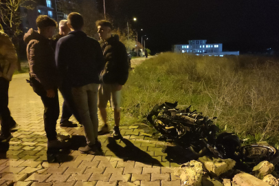 Keşan'da Otomobil İle Çarpışan Motosiklet Sürücüsü Ağır Yaralandı