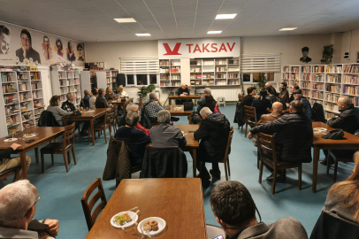 TAKSAV’da “Siyaset Söyleşileri” Başladı