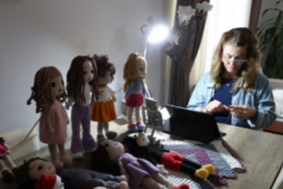 İki Ayrı Kanseri Yenen Emekli Bilgihan Hemşire, Yaşam Enerjisi ve Mücadelesiyle Takdir Topluyor