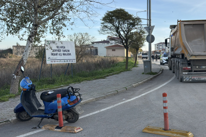 Edirne'de TIR’la Çarpışan Motosikletin Sürücüsü Yaralandı