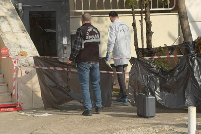 Yüksekten Düşen Avukat Ağır Yaralı