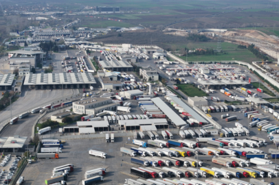 TIR Şoförleri Çiftçi Eylemi Nedeniyle Kapıkule ve Hamzabeyli'ye Yöneldi