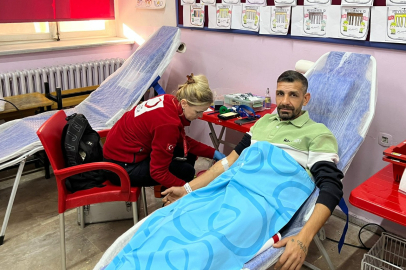 Veliler ve Öğretmenler Kan Bağışında Bulundu