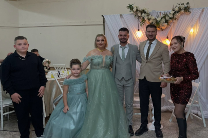 Başkan Yayla, Nişan Merasimine Katılarak Genç Çifte Mutluluk Diledi