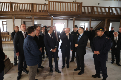 Edirne Valisi Sezer, Restorasyonu Süren Muradiye Camisi’nde İncelemede Bulundu