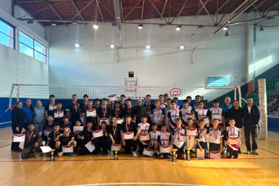 Edirne’de Okul Sporları Voleybol Yıldız Erkek İl Birinciliği Tamamlandı