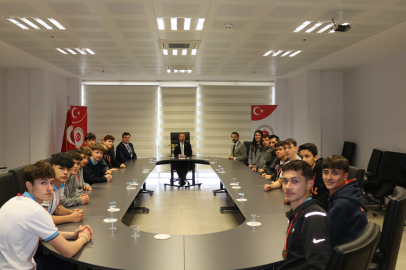Tekirdağ Voleybol Şampiyonlarından Kaymakam Gürdal’a Ziyaret
