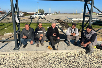 İpsala’da Kapalı Halı Saha Çalışmaları Sürüyor