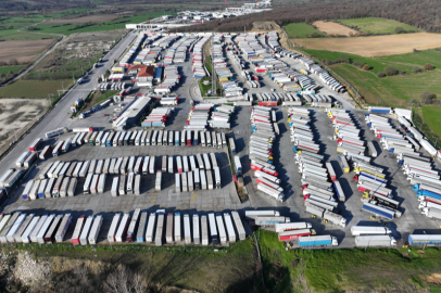 Yunan Çiftçi Eylemlerinin Türk Tarafındaki Tır Trafiğine Olumsuz Etkileri Sürüyor
