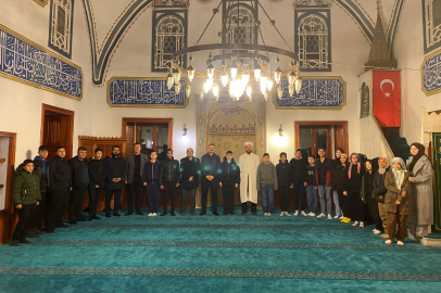 Öğrenciler, Lala Şahin Paşa Camisi’ni Ziyaret Etti