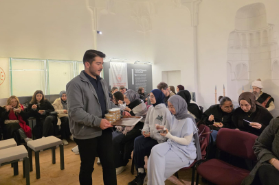 Genç Ofislerde Geleneksel Helva Sohbetleri Gecesi Düzenlendi