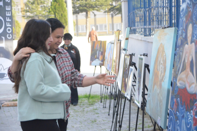 Edirne’de Sanat ve Edebiyat Kafede Buluştu