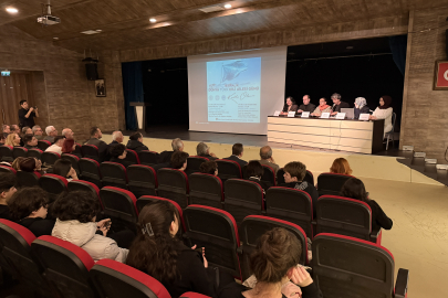 Tekirdağ'da Düzenlenen Panelde Kentin Tarihi ve Kültürü Konuşuldu