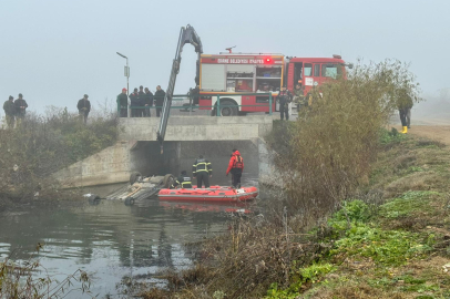 Edirne’de Otomobil Dereye Uçtu