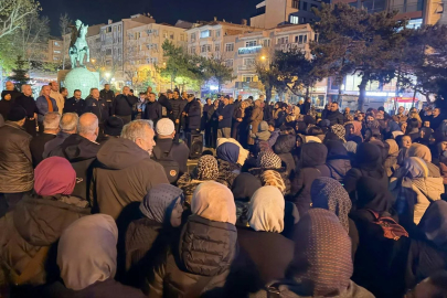 Umre Yolcuları Dualarla Uğurlandı