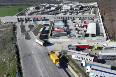 Yunanistan'daki Çiftçi Eylemleri Sınır Kapılarında Tır Trafiğini Aksatıyor