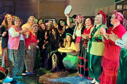 Edirne’de Kadınlar Roman Gecesi’nde Eğlendi