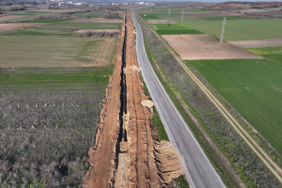 Edirne'ye Süloğlu Barajı'ndan Su Temini İçin İsale Hattındaki Yenileme Çalışmaları Sürüyor