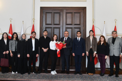 Vali Soytürk, NKÜ Siyaset Bilimi ve Kamu Yönetimi Topluluğu Öğrencilerini Kabul Etti
