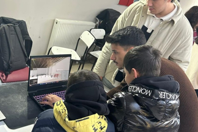 Koruma Altındaki Çocuklar Elektronik ve Otomasyon Sergisini Gezdi