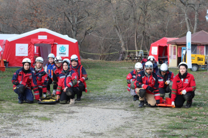 Kırklareli'nde 11 Sağlık Personeline UMKE Belgesi