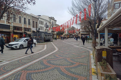 Soğuk Hava Saraçlar Caddesi’ni Vurdu