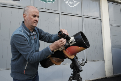 Bursa'da 1 Yıllık Sabır Tek Karede Buluştu, Güneşin Ufuk Yolculuğu Görüntülendi