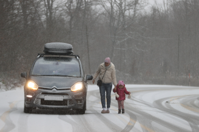Kırklareli'nin Yüksek Kesimlerinde Kar Yağışı Etkili Oluyor