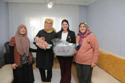 İlk Yenidoğan Paketi Filiz Gencan’dan