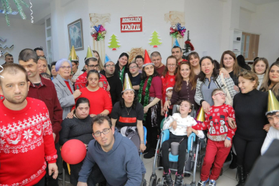 Engelsiz Yaşam Merkezi’nde Yeni Yıl Coşkusu