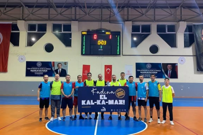 Kaymakam Özderin Futsal Maçını İzledi