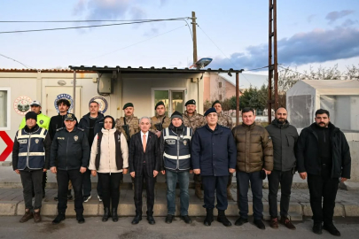 Vali Turan’dan Polis Kontrol Noktasına Yılbaşı Ziyareti
