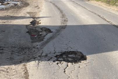 Edirne'de Bozuk Yollar Sürücülerin Çilesi Oldu
