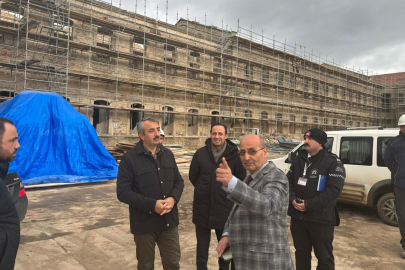 Mahmudiye Kışlası’nda Restorasyon Çalışmaları Sürüyor