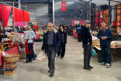 ‎Emek Pazarı Havanın Isınmasıyla Hareketlendi