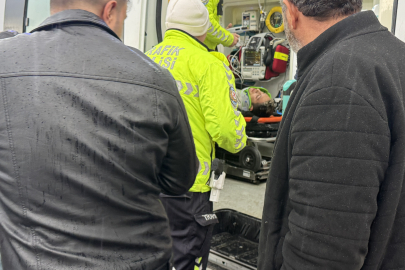 Edirne'de Otomobille Çarpışan Motosiklet Sürücüsü Yaralandı