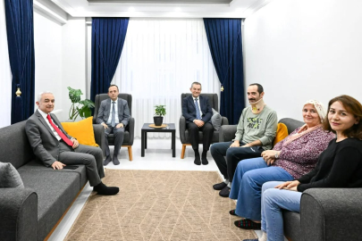 Vali Turan’dan Şehit Ailesine Geçmiş Olsun Ziyareti