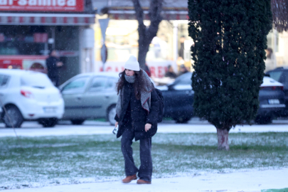 Kırklareli’nde Kar Yağışı Etkili Oluyor