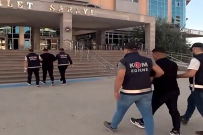 Edirne'de Geçen Yıl Polislerce Çok Sayıda Kaçak Ürün ve Tarihi Eser Ele Geçirildi