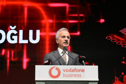 Bakan Uraloğlu: "Fiber Optik Ağ Altyapımız, 657 Bin Kilometre"